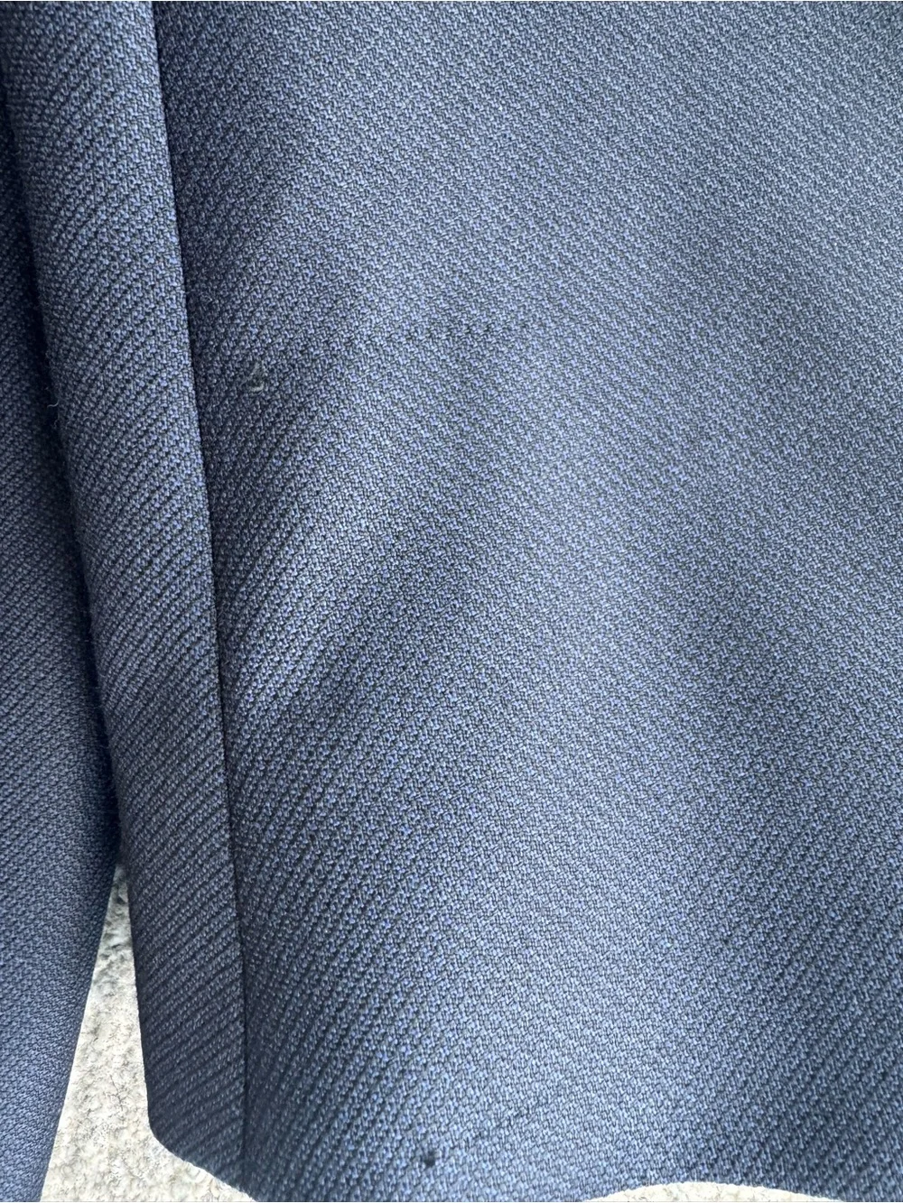 HUGO HUGO BOSS Navy Blue Wool Sport Coat Blazer 36S Two-Button Dual Vent Modern